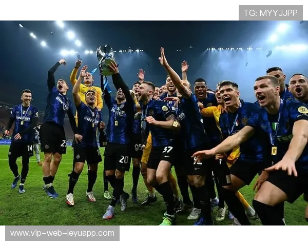 国米攻势全面覆盖边线区域：速度与控球交织的现代战术解码