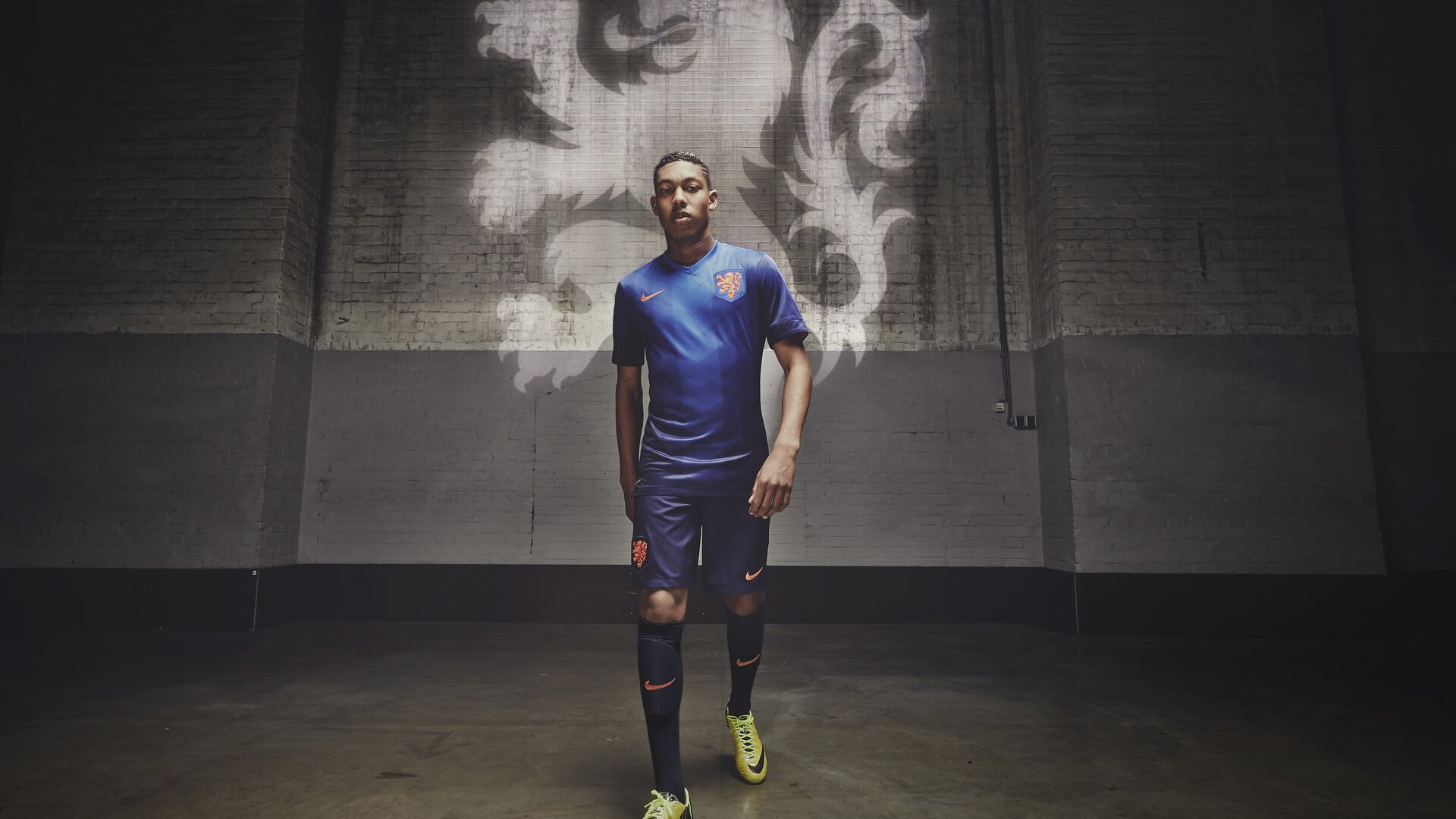 斯滕伯根展现稳定的比赛心态,斯滕伯格一生著作颇多